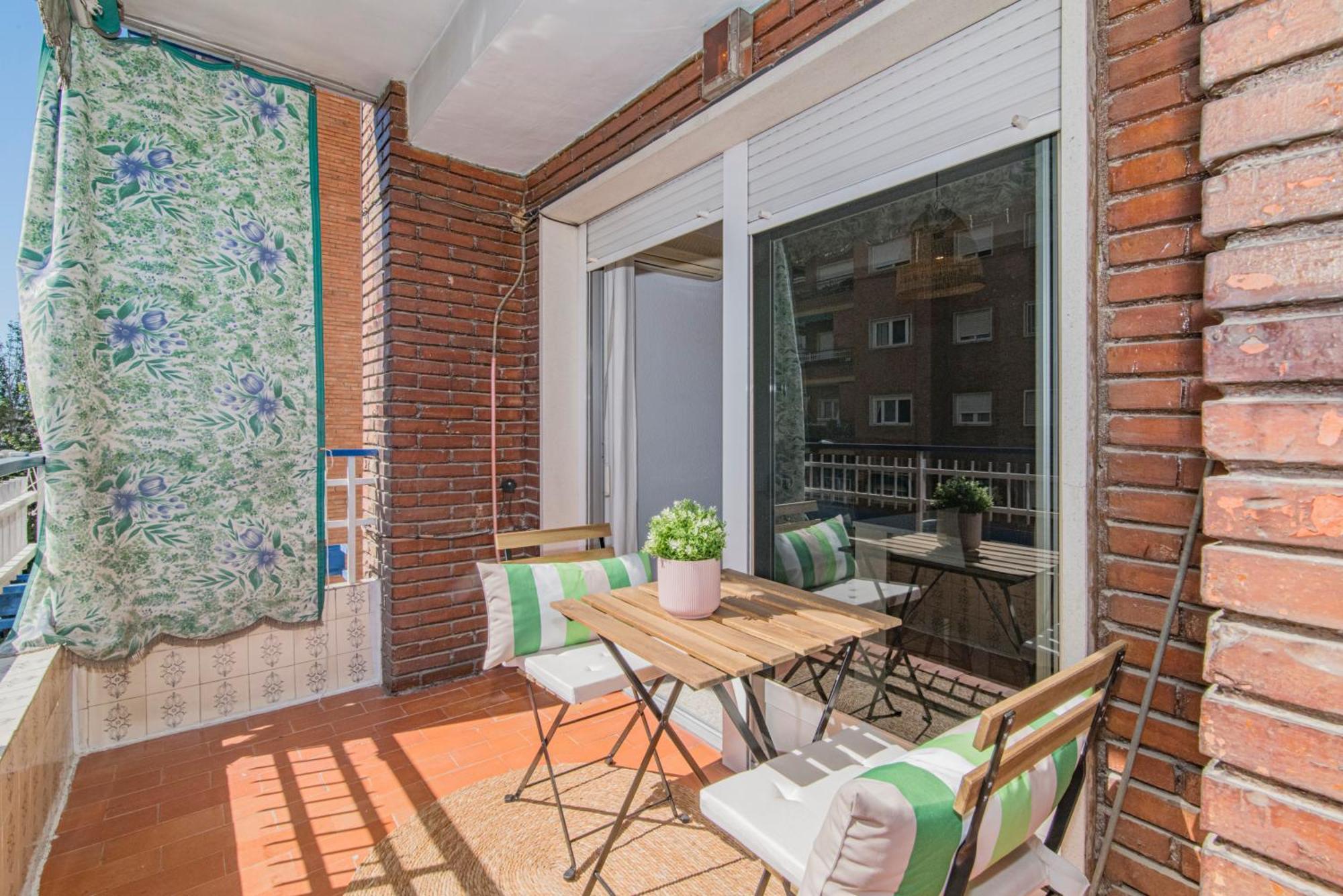 Delfin Retreat Con Terraza Junto A Parada De Metro Granada Esterno foto
